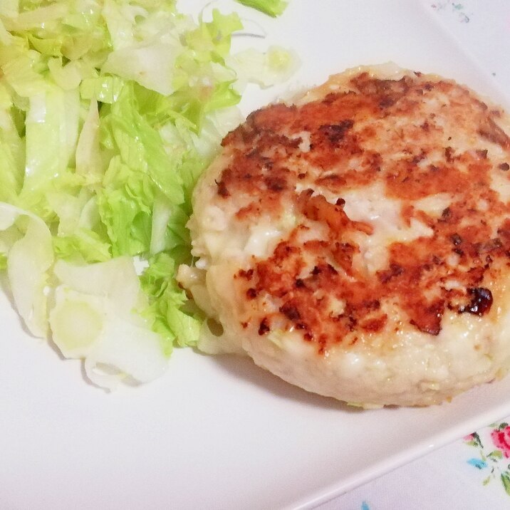 簡単ふっくら♪キャベツ入りマヨチキンハンバーグ